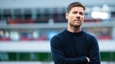 Huấn luyện viên Xabi Alonso động viên Mbappe quay trở lại